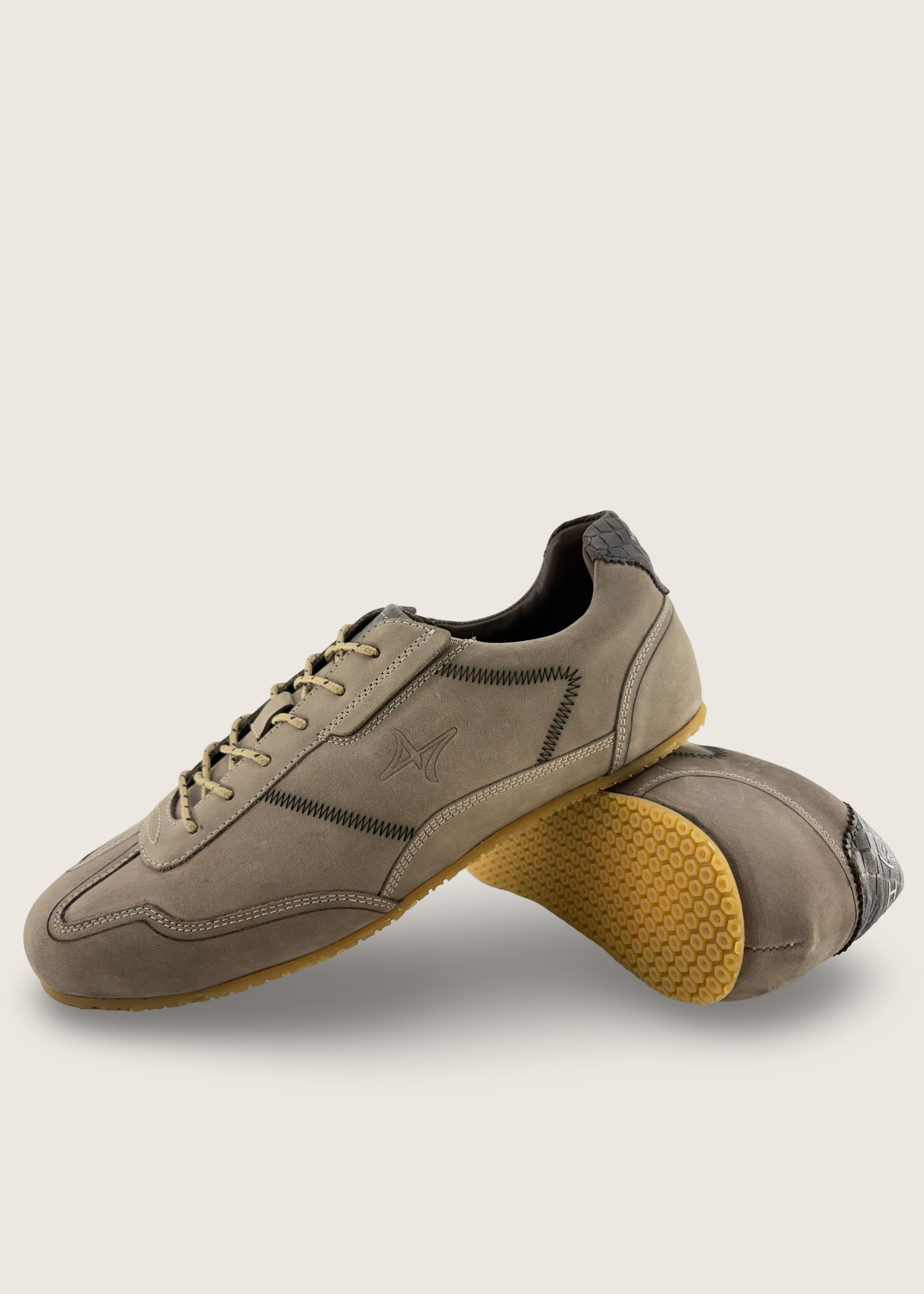 Mizu Nubuck Taupe