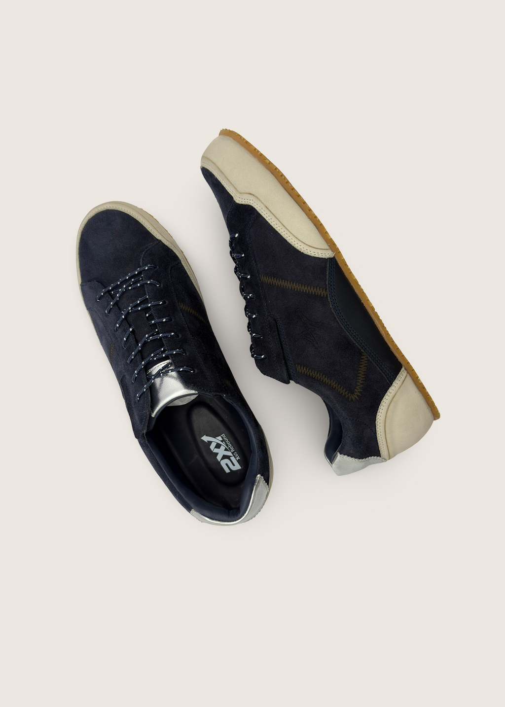 雪  Men's YUKI in deep blue leather suede and rubber sole