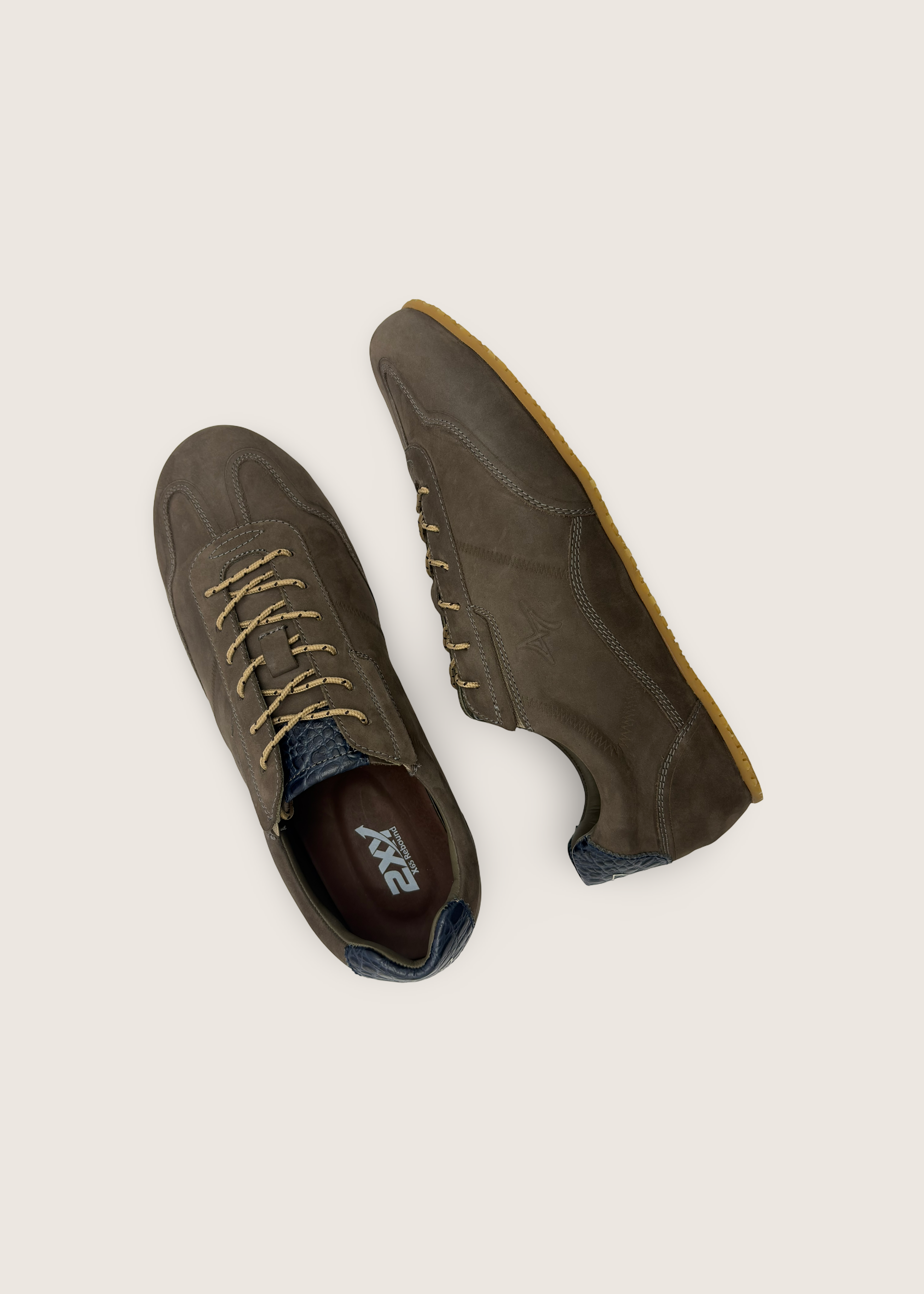 Mizu Nubuck Charcoal