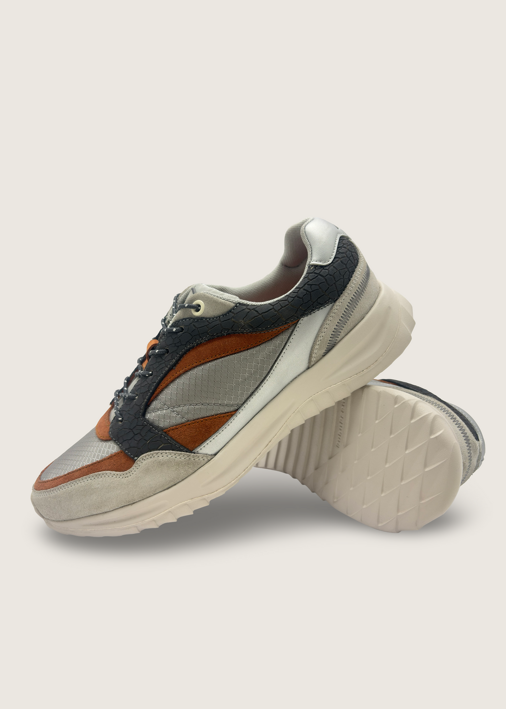海 Men's KAI in pumice leather suede with silver grey diamond nylon parachute taffeta