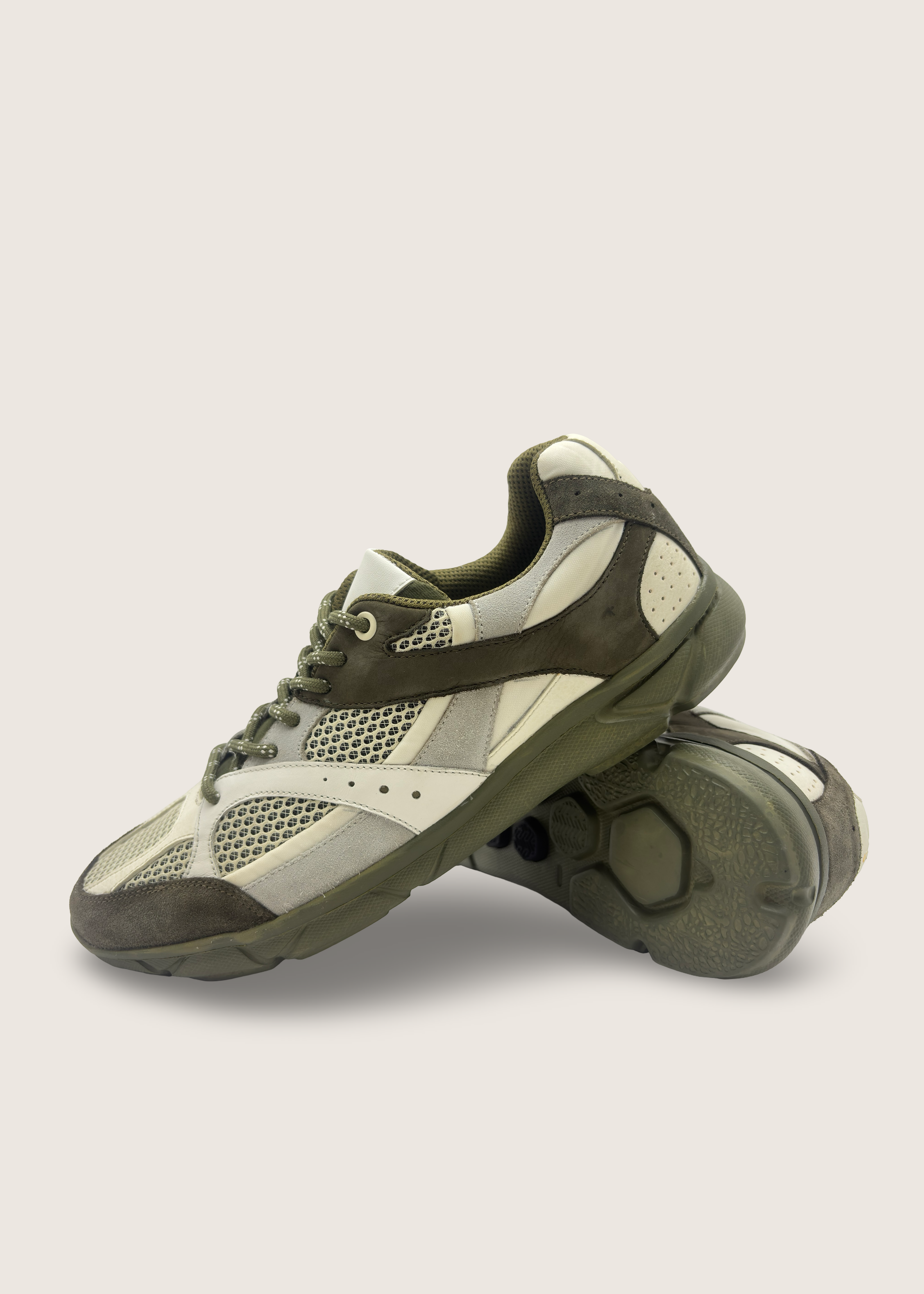 富士 Men's FUJI in olive leather nubuck with silver white technical mesh panels