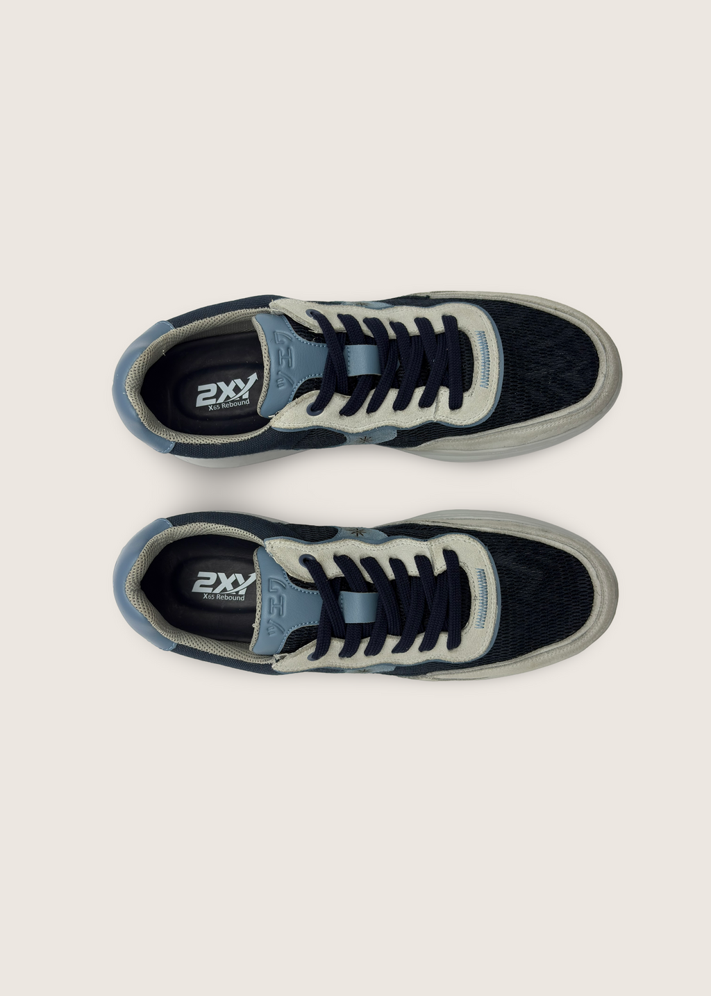 波 Men's NAMI in pumice leather suede with dark navy layers of technical mesh