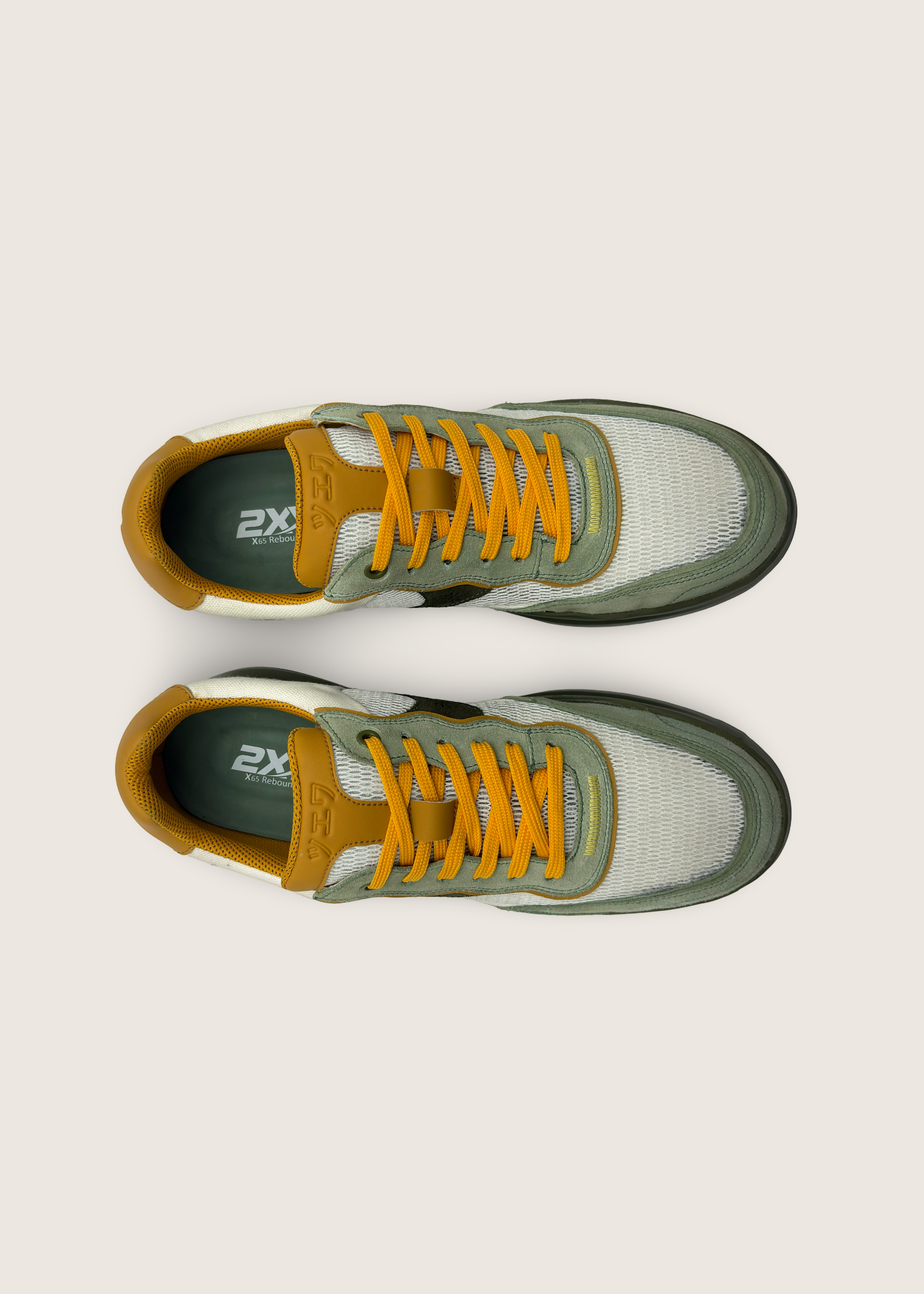 波 Men's NAMI in pastel green leather suede with optical white layers of technical mesh
