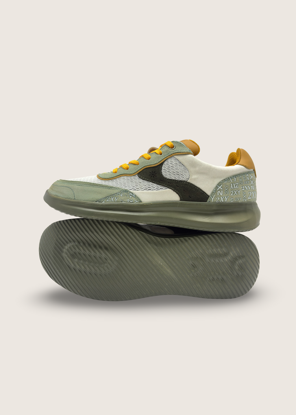 波 Men's NAMI in pastel green leather suede with optical white layers of technical mesh