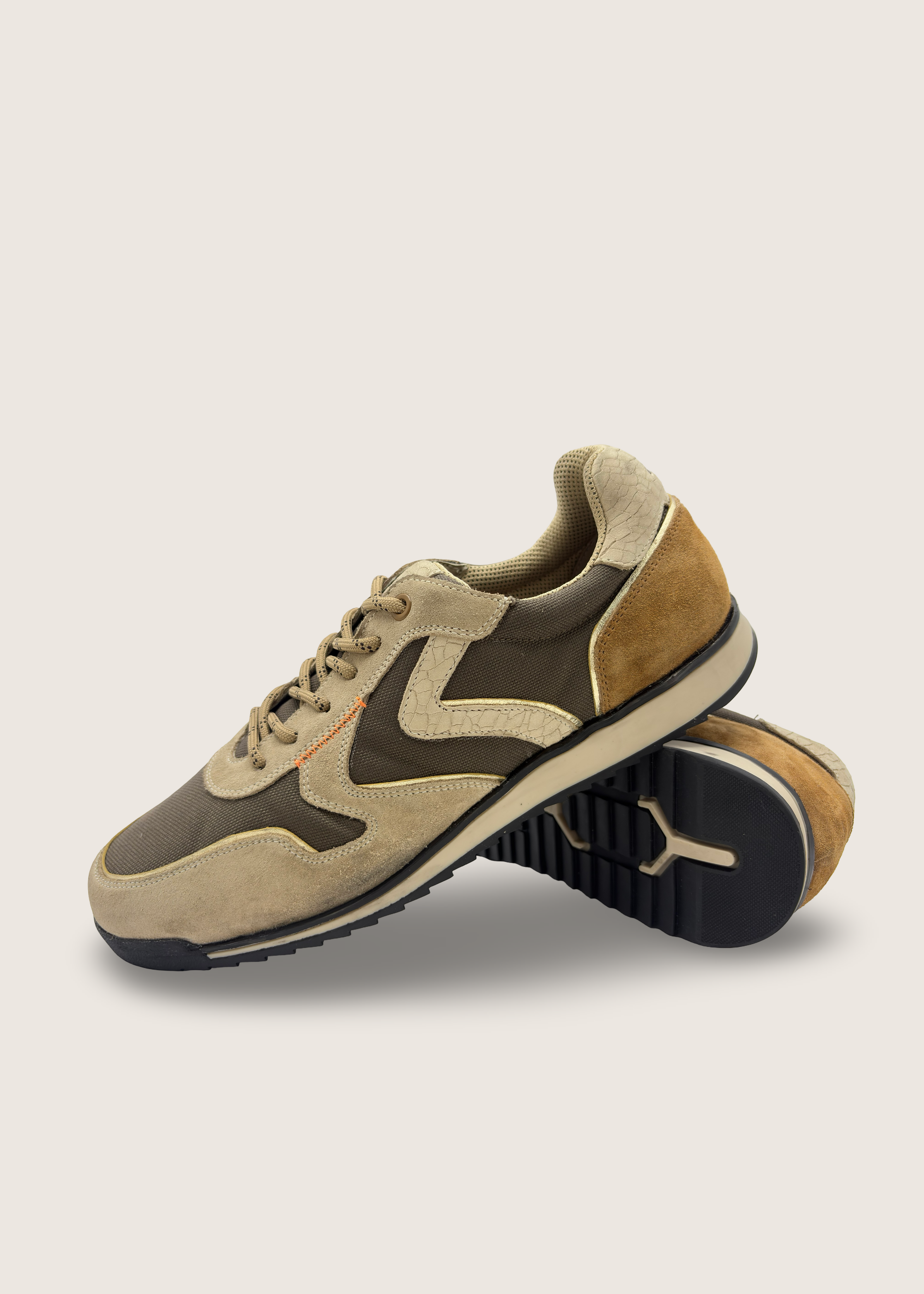 大阪 Men's Osaka in beige and brown leather suede with brown nylon parachute