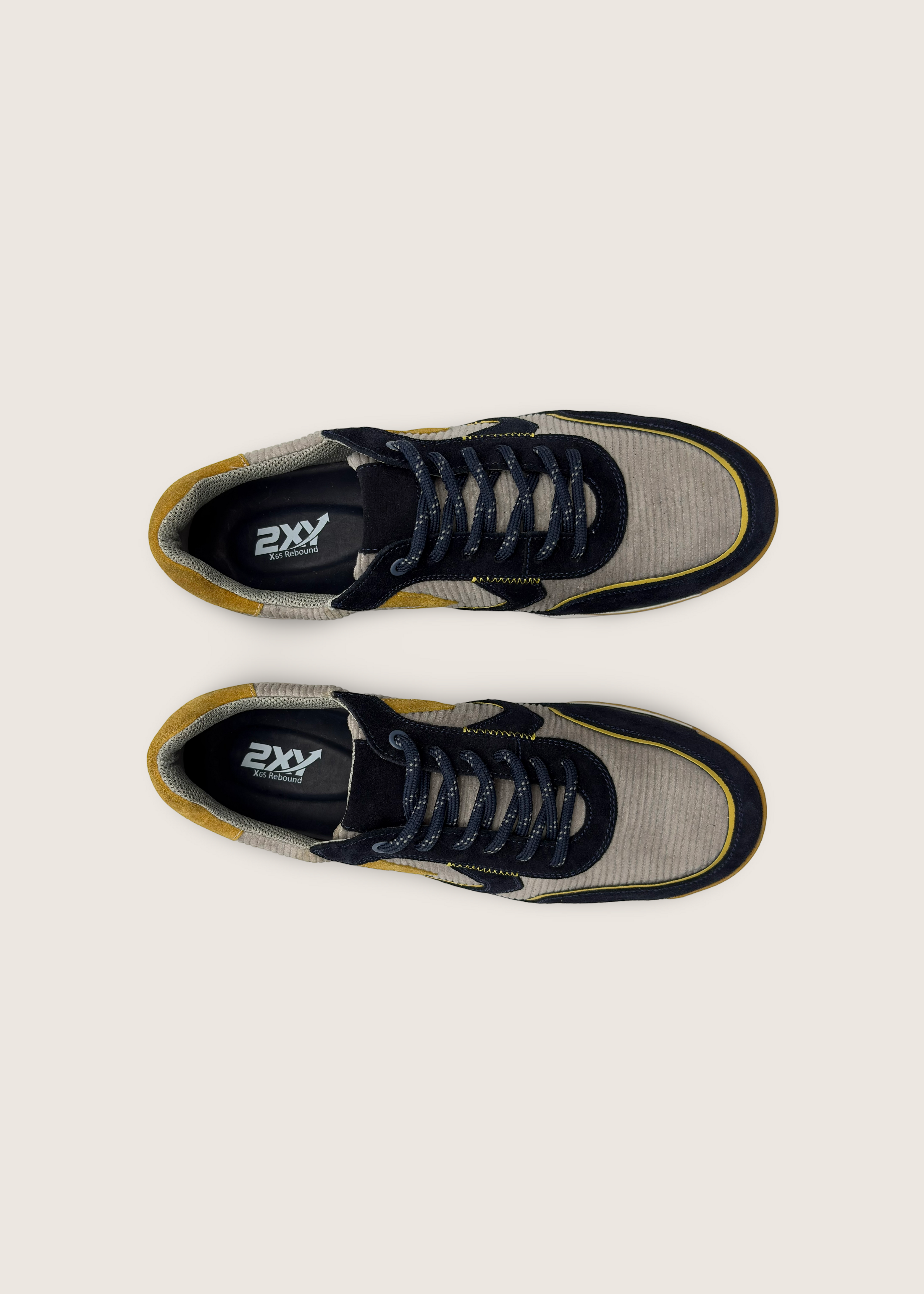 大阪 Men's Osaka in deep navy blue leather suede with light grey cotton corduroy