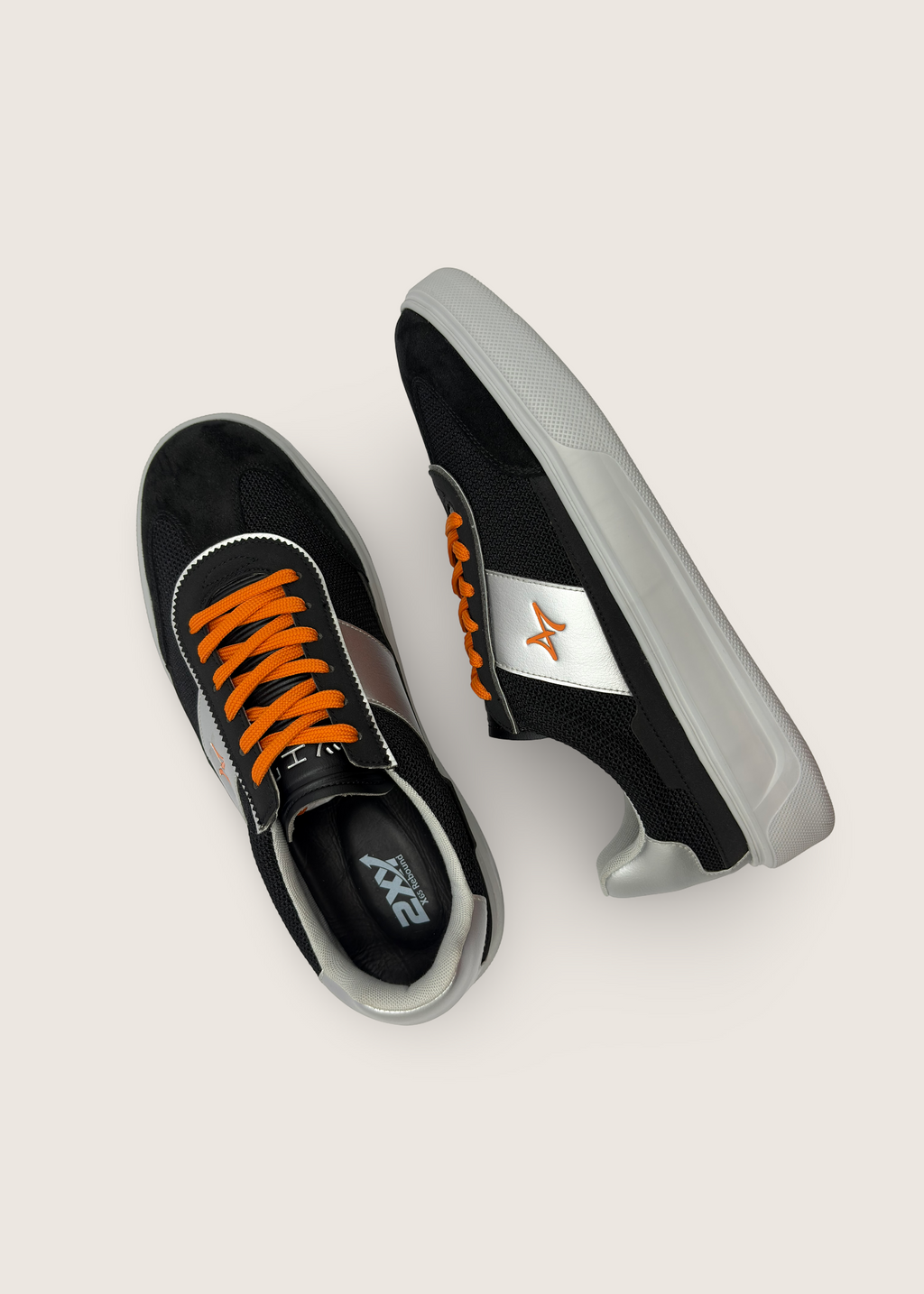 波 Men's SORA in jet black leather suede with deep black layers of petra mesh