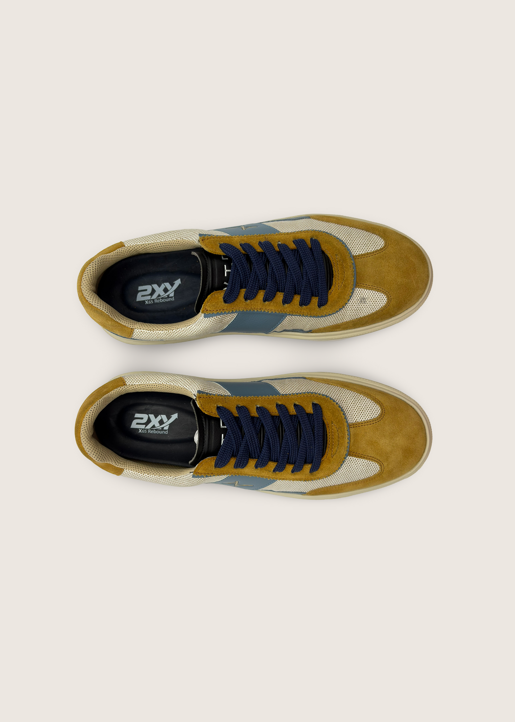 波 Men's SORA in sulphur and lagoon leather suede with white square box cotton canvas
