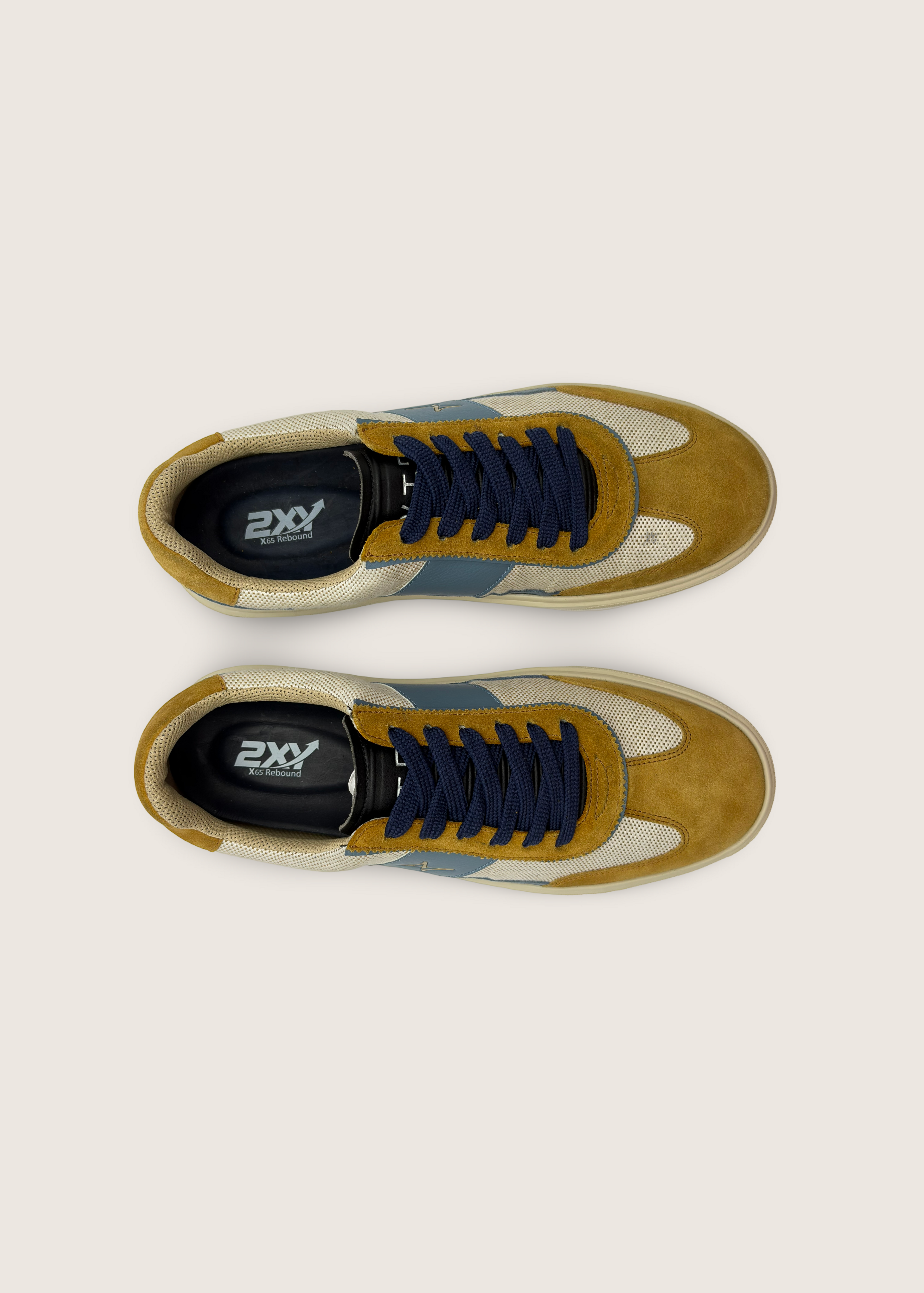 波 Men's SORA in sulphur and lagoon leather suede with white square box cotton canvas