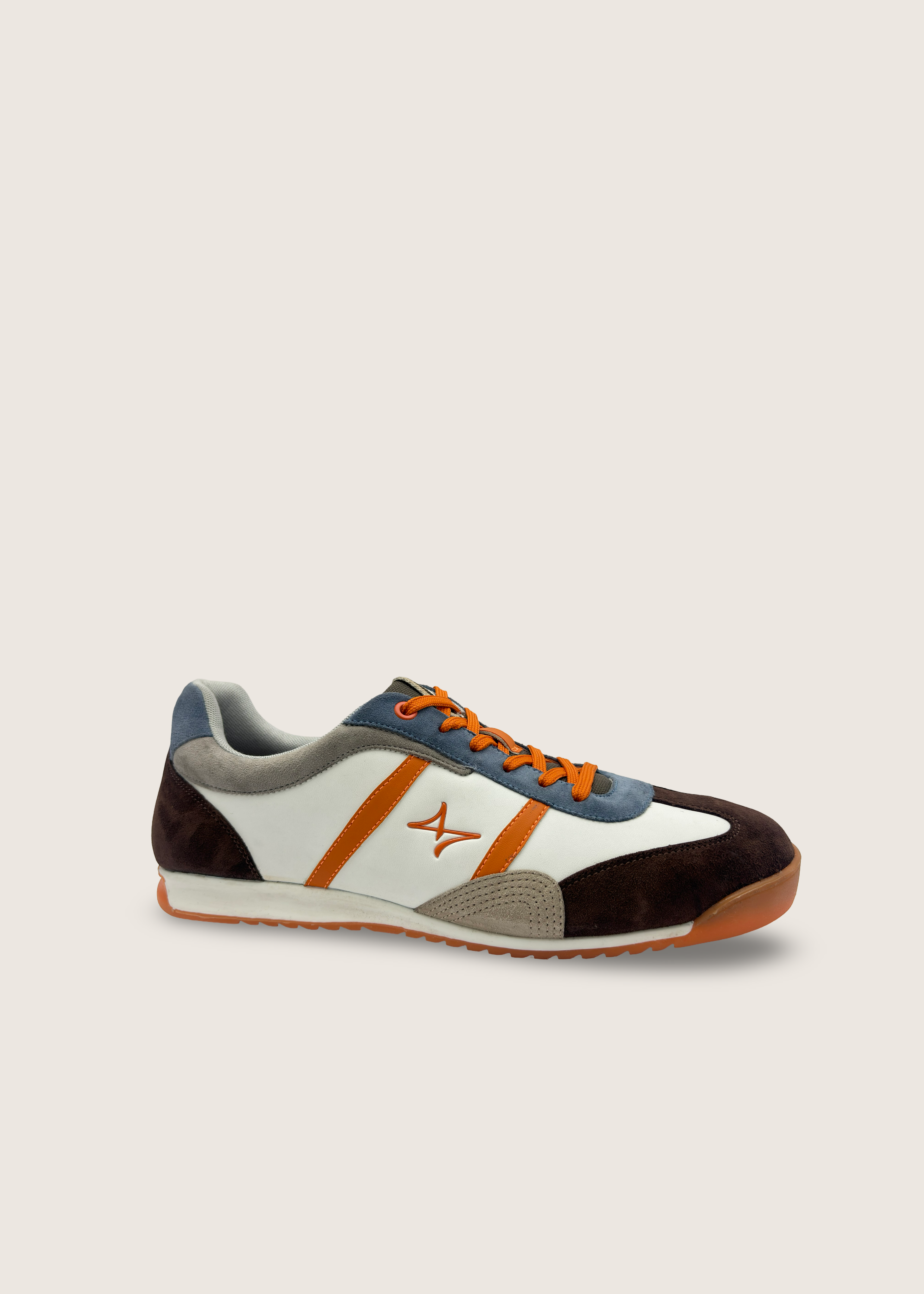 色 Men's IRO in clay leather suede with creamy white microfiber and leather insole