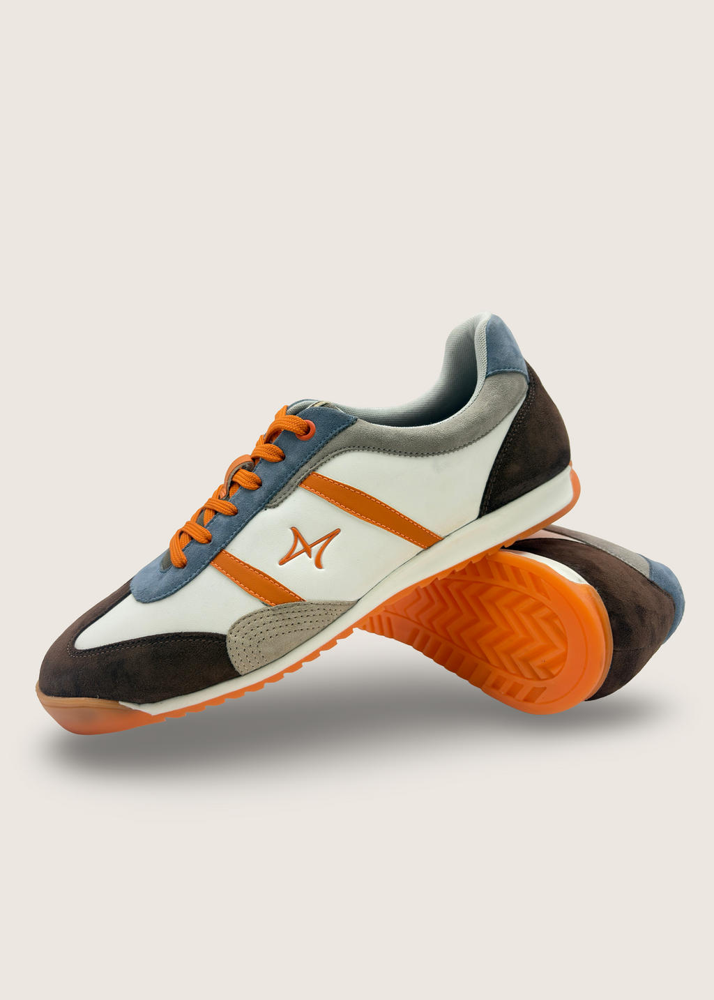 色 Men's IRO in clay leather suede with creamy white microfiber and leather insole