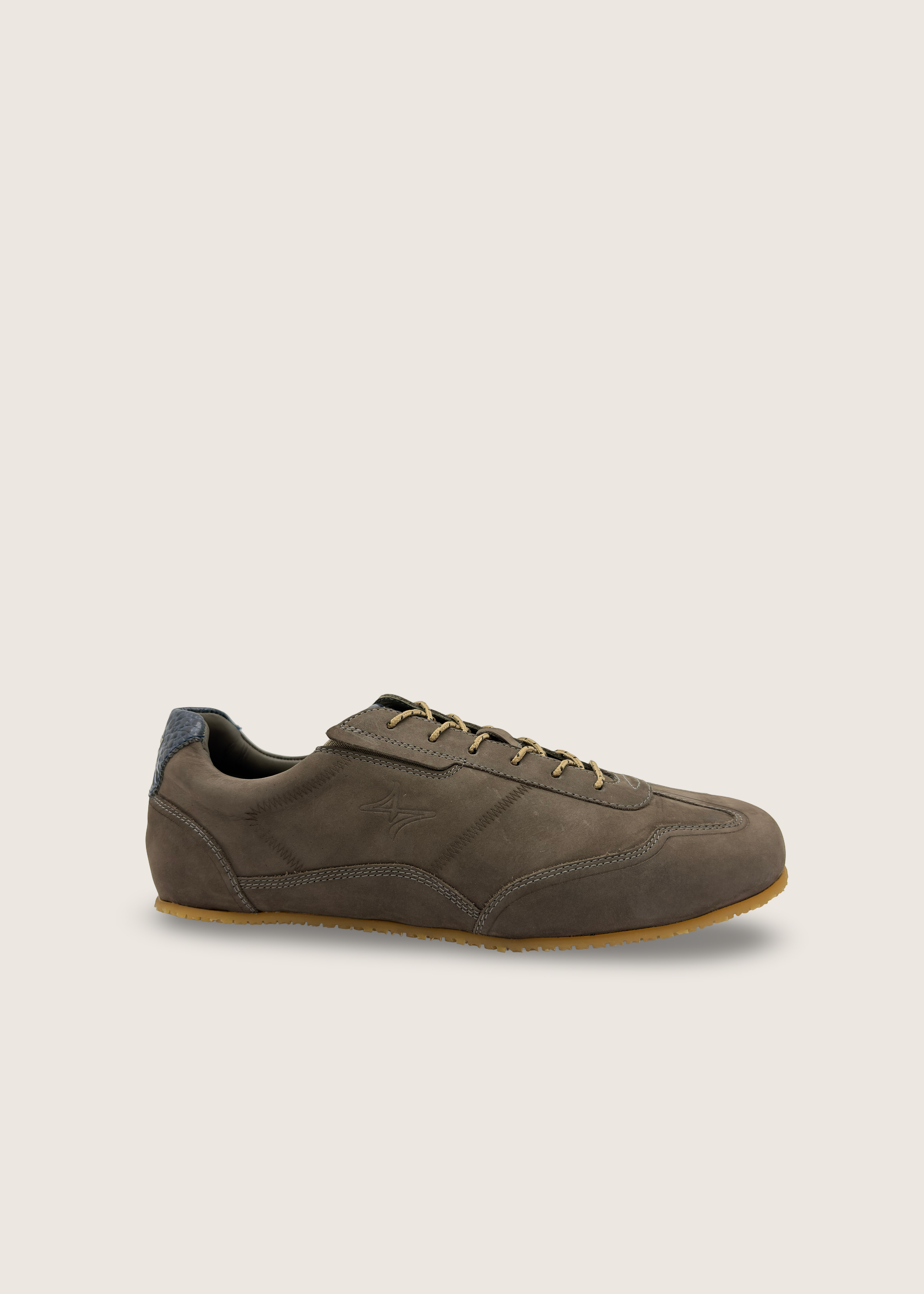 Mizu Nubuck Charcoal