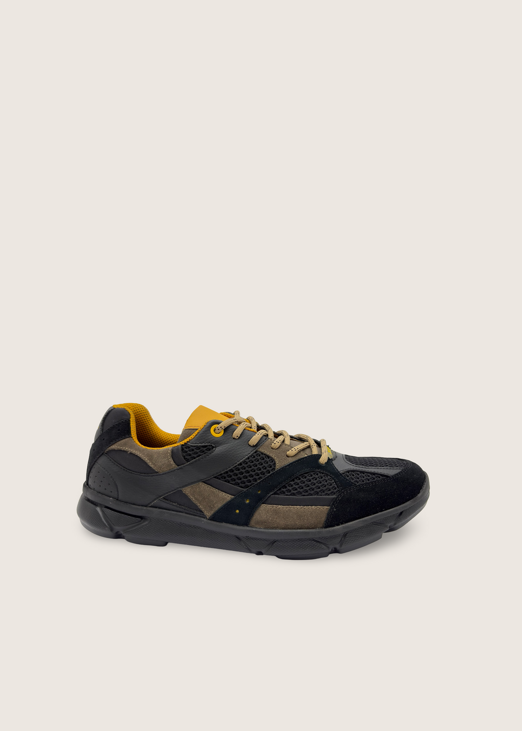 富士 Men's FUJI in black leather nubuck with black technical mesh panels