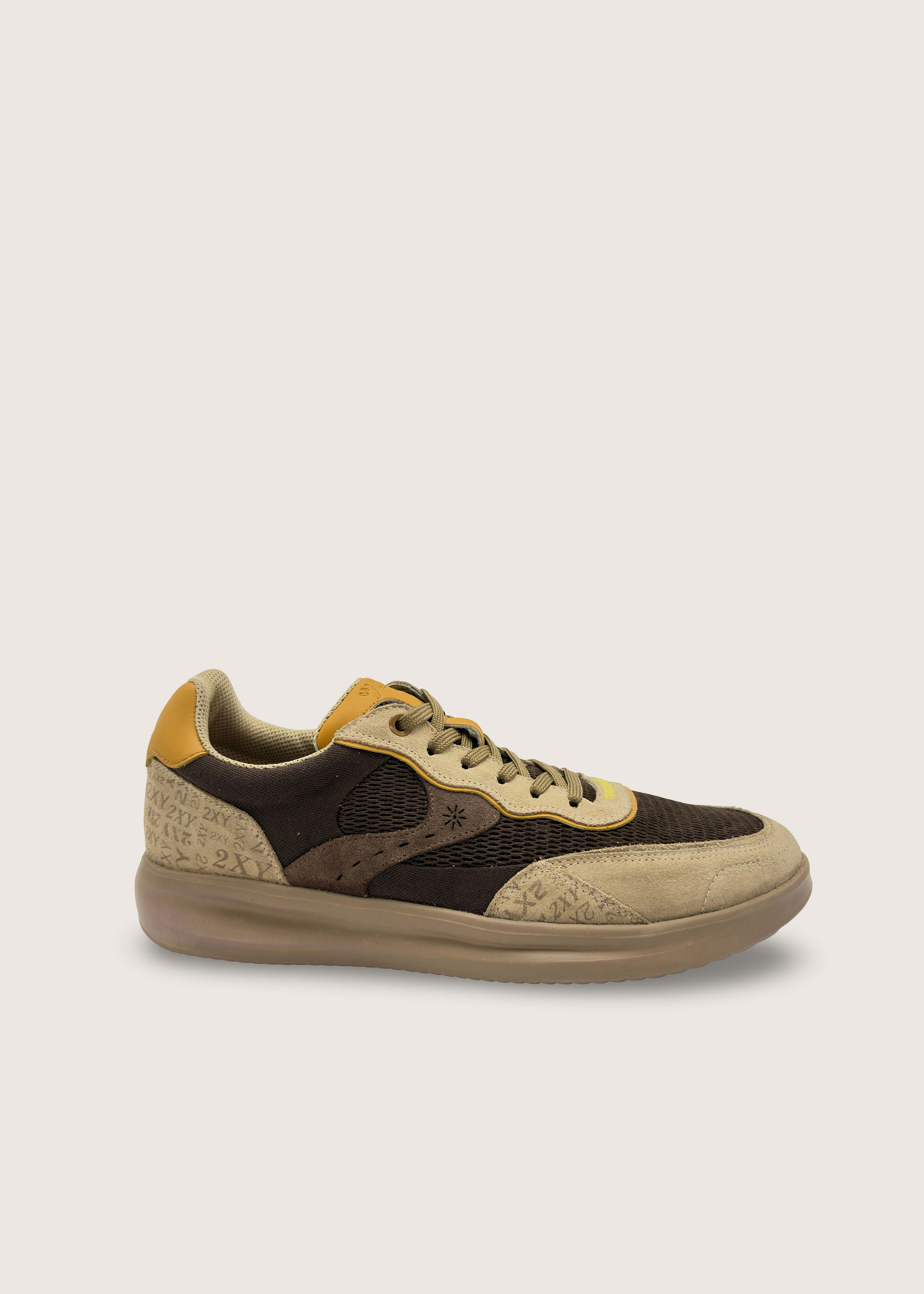 波 Men's NAMI in  beige leather suede with chocolate brown layers of technical mesh