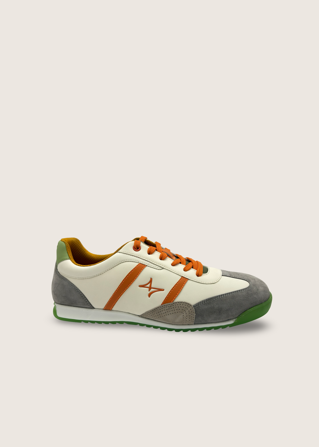 色 Men's IRO in pumice leather suede with creamy white microfiber and leather insole