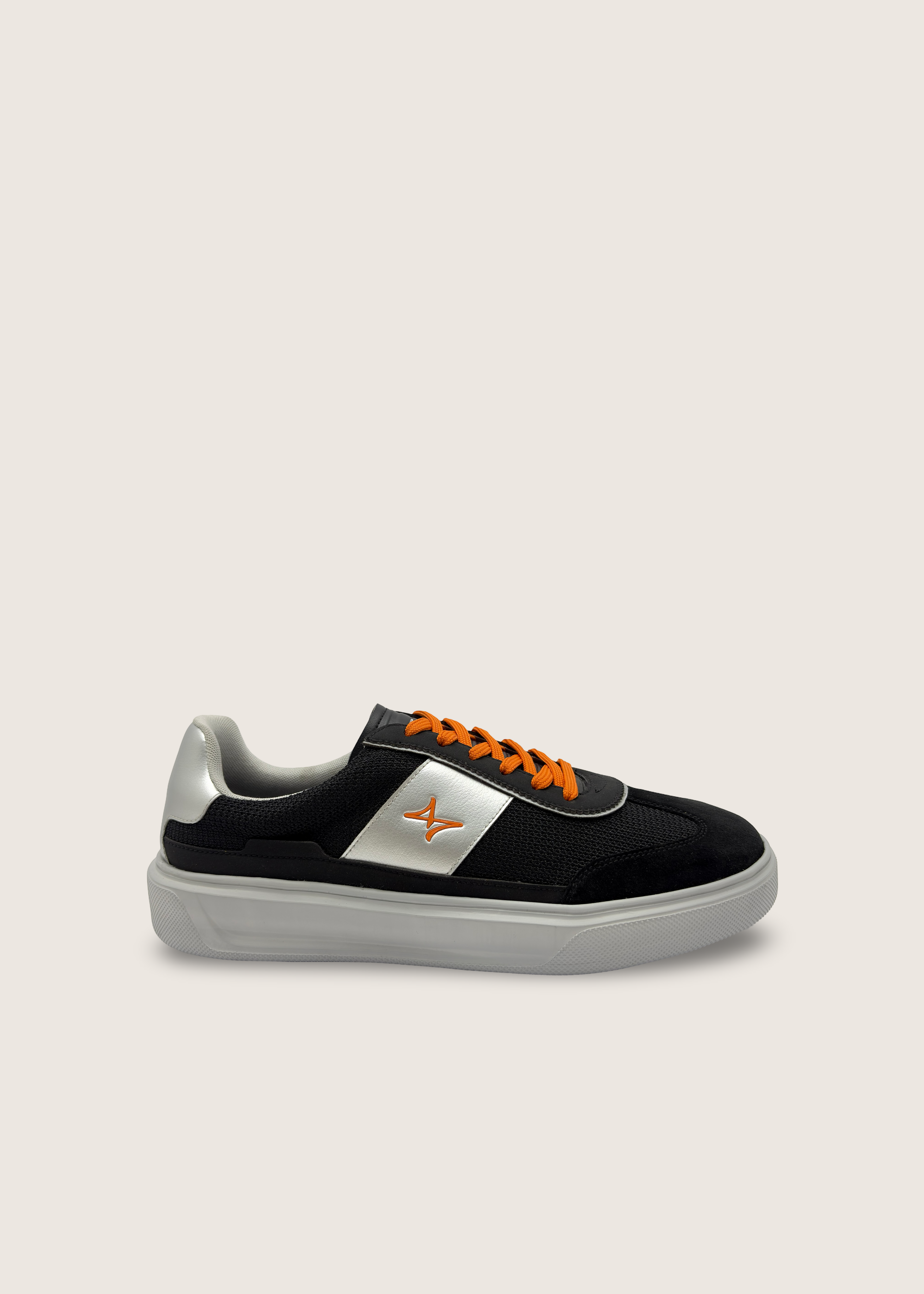 波 Men's SORA in jet black leather suede with deep black layers of petra mesh
