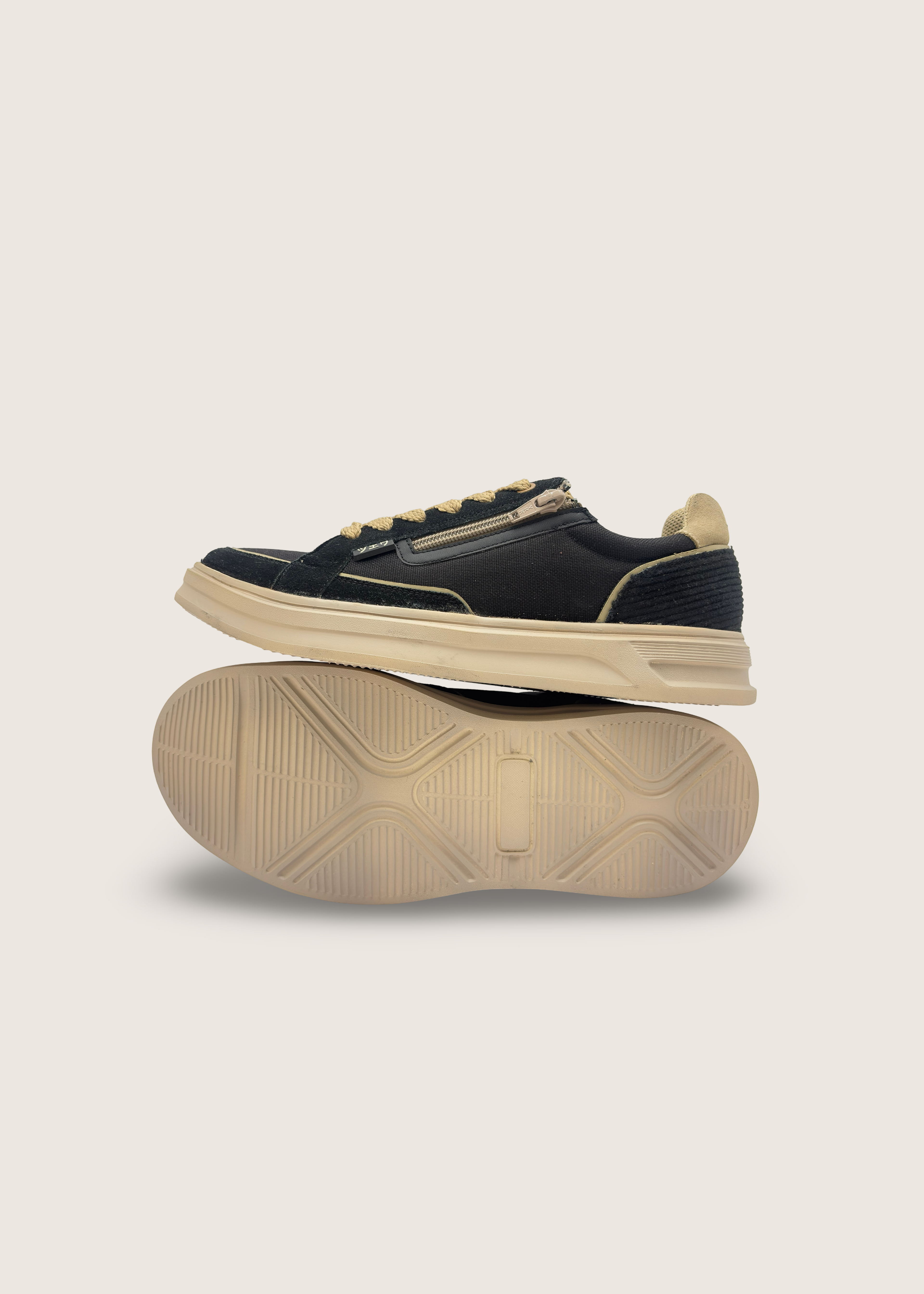 風 Men's KAZE in black leather suede with black nylon parachute and leather insole
