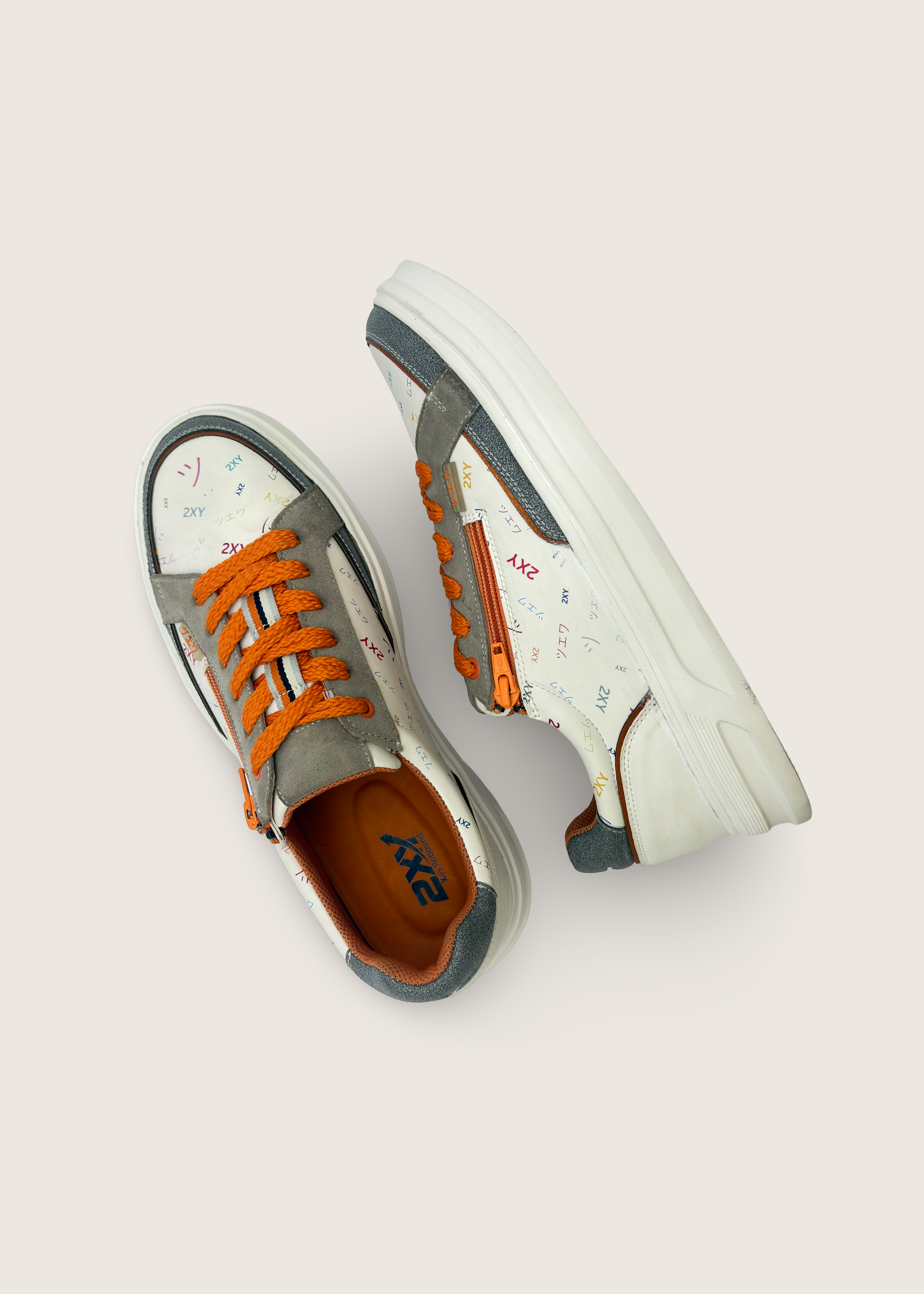 風 Men's KAZE in pumice leather suede with silver white microfiber and leather insole