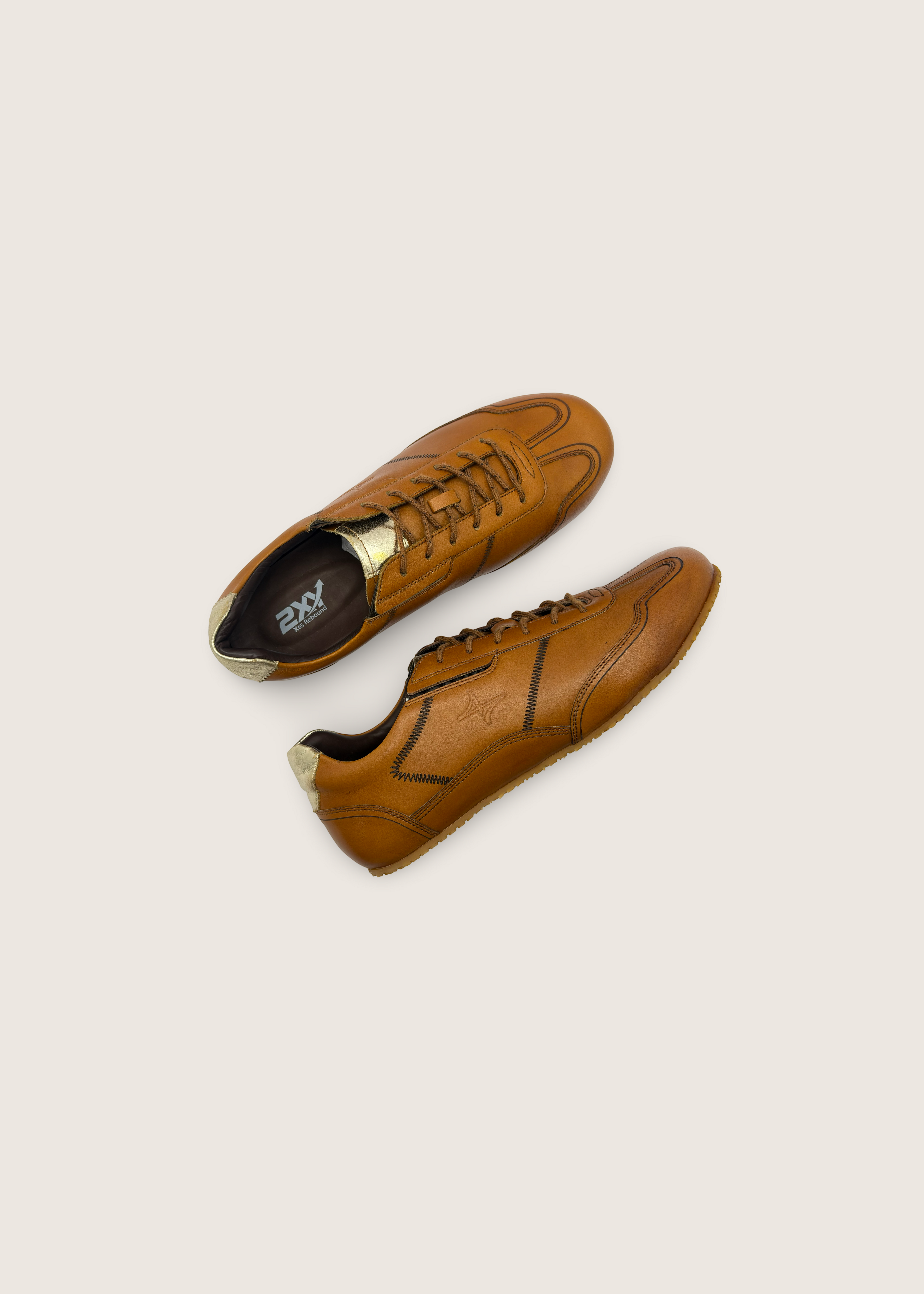 水 Men's MIZU in deep tan argentinian lapacho leather and rubber sole